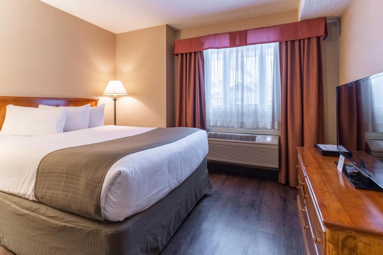 Canmore Inn & Suites Extérieur photo